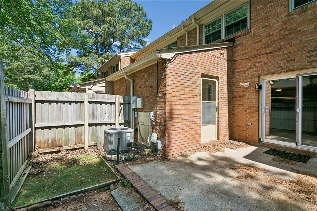 381 Circuit Lane Newport News VA 23608