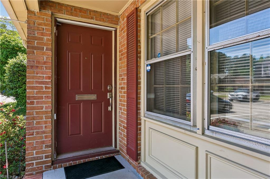 381 Circuit Lane Newport News VA 23608