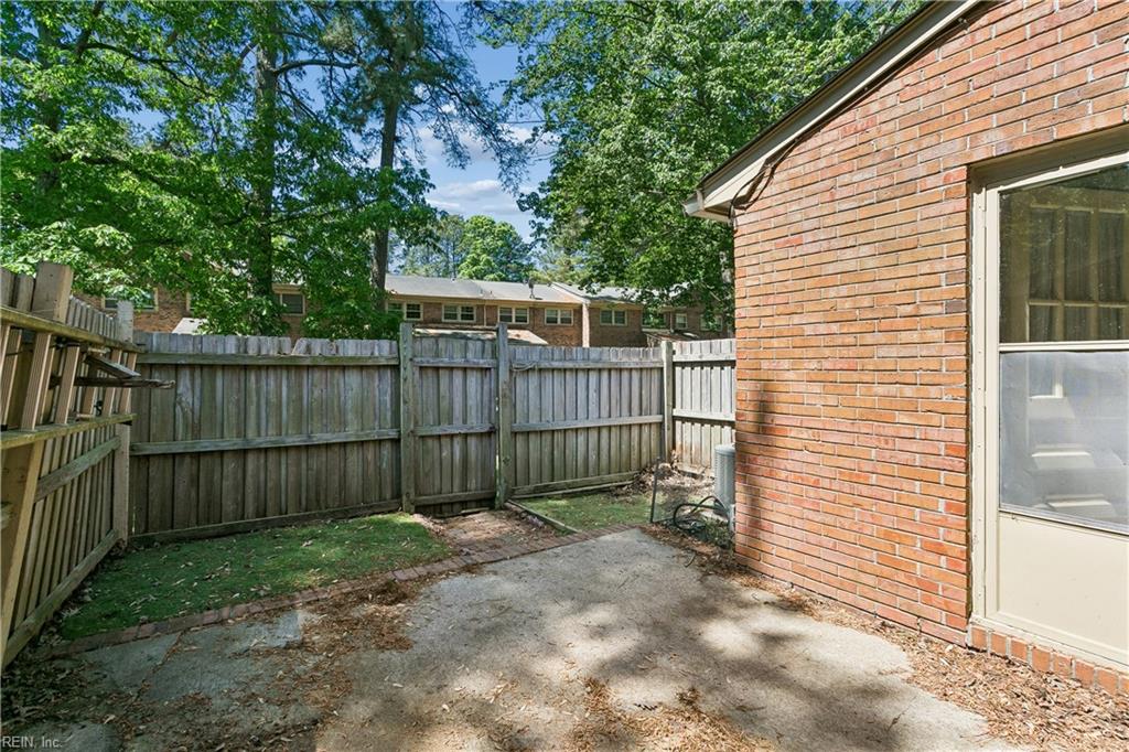 381 Circuit Lane Newport News VA 23608
