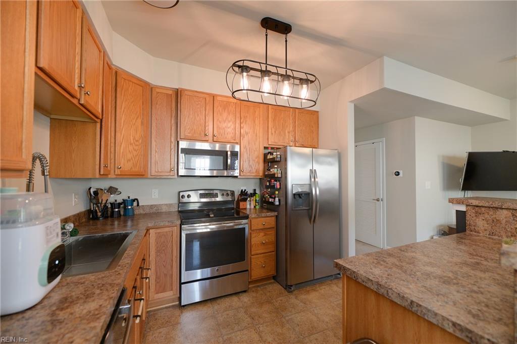 105 Hale Circle Yorktown VA 23690