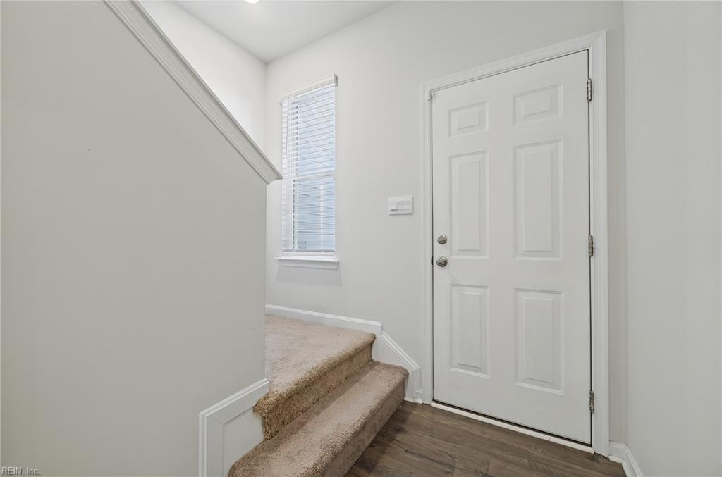 1519 Stanford Lane Newport News VA 23608