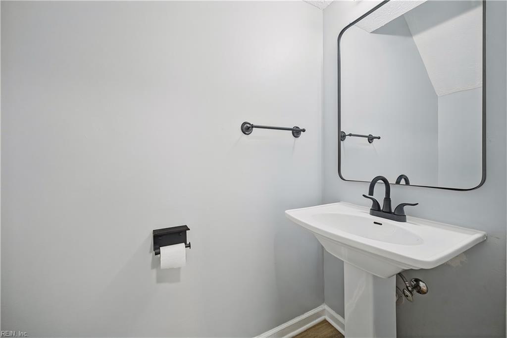 300 Witness Lane Newport News VA 23608