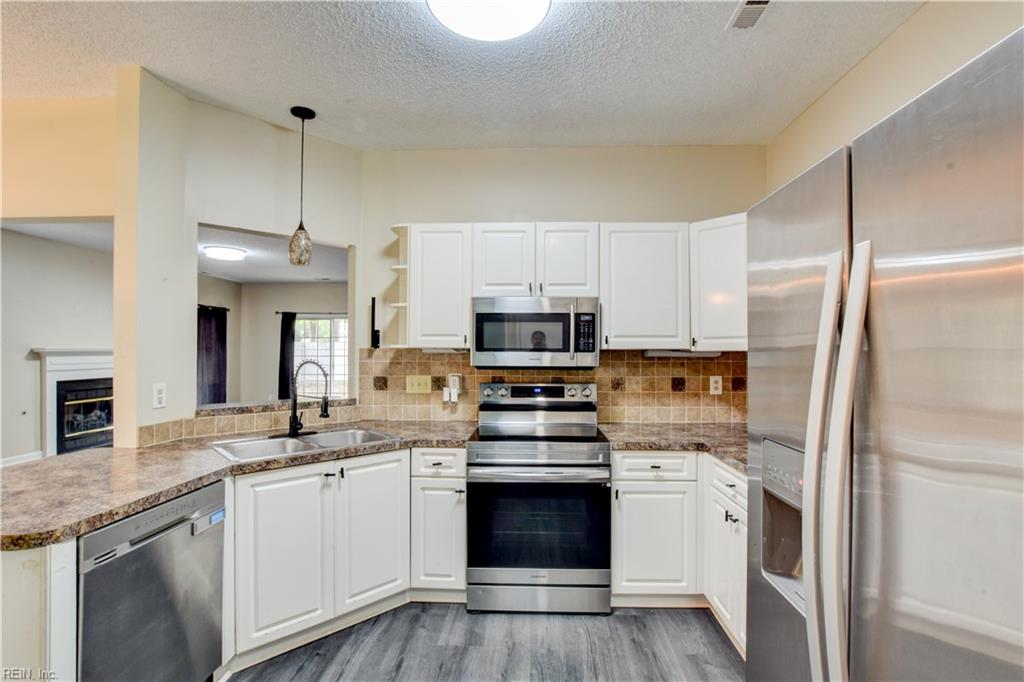 922 Willow Point Newport News VA 23602