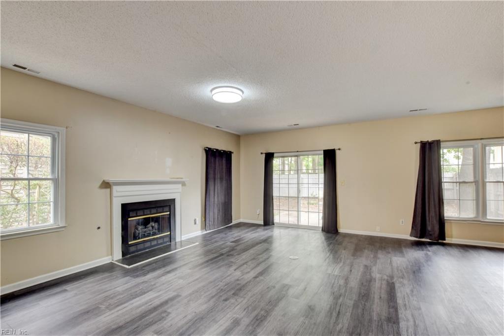 922 Willow Point Newport News VA 23602