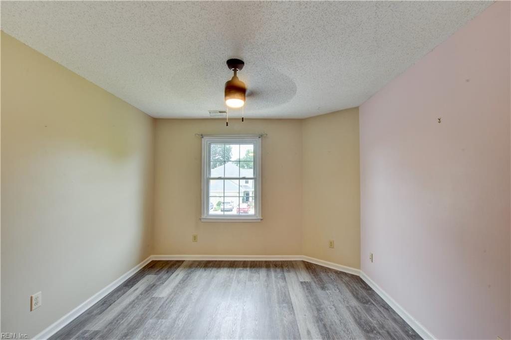 922 Willow Point Newport News VA 23602
