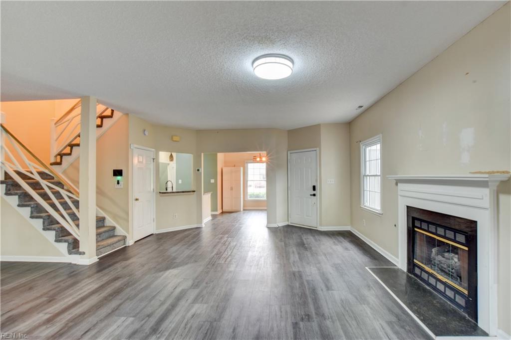 922 Willow Point Newport News VA 23602