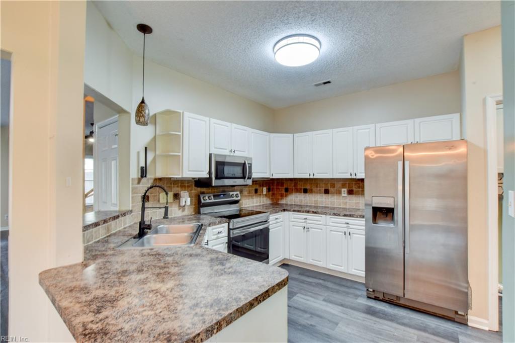 922 Willow Point Newport News VA 23602