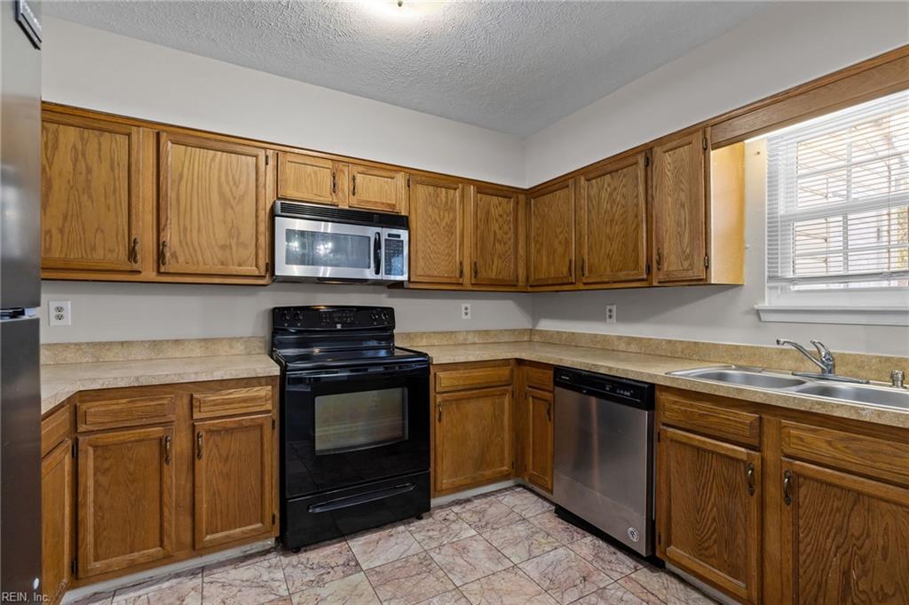 1653 Skiffes Creek Circle Williamsburg VA 23185