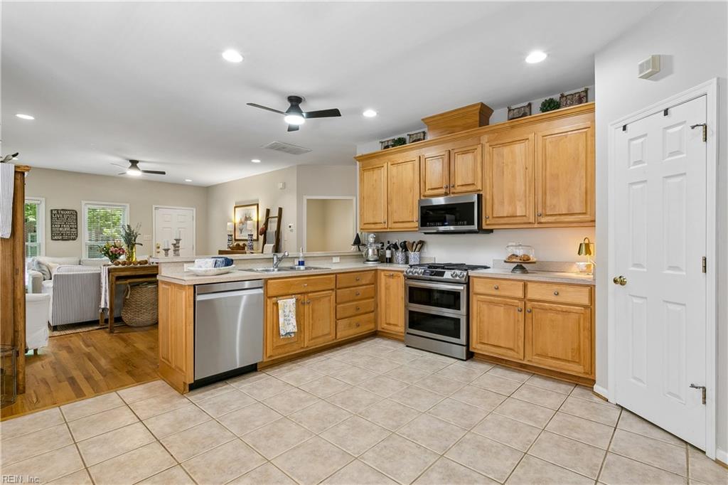 289 Herman Melville Avenue Newport News VA 23606