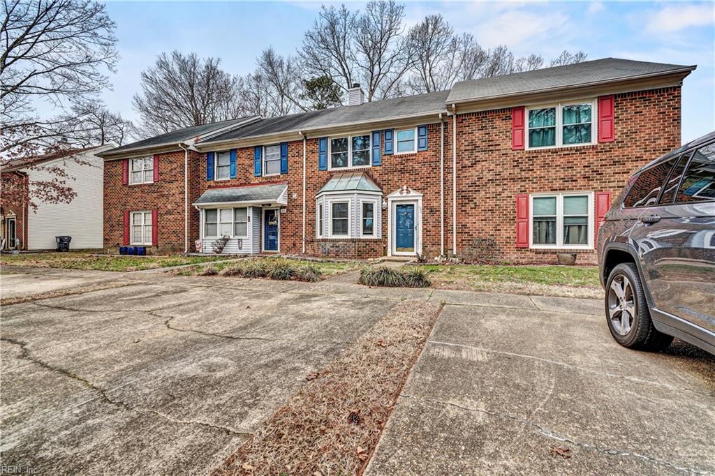 102 Souverain Landing Yorktown VA 23692