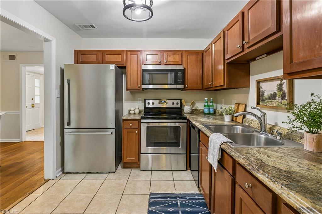 391 Circuit Lane Newport News VA 23608