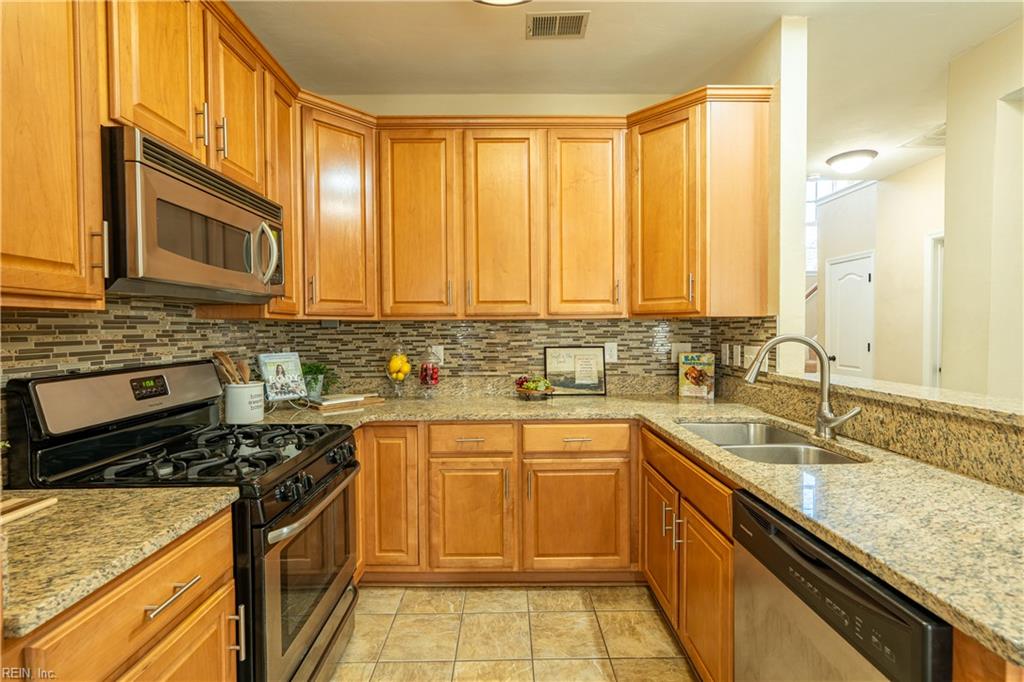 114 Bluff Terrace Newport News VA 23602