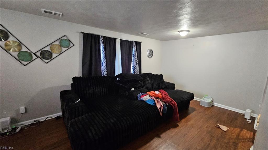 389 Deputy Lane Newport News VA 23607