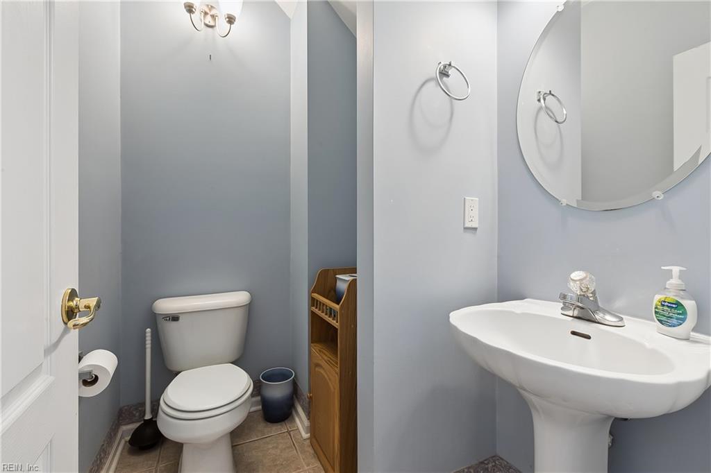324 Hillside Terrace Newport News VA 23602