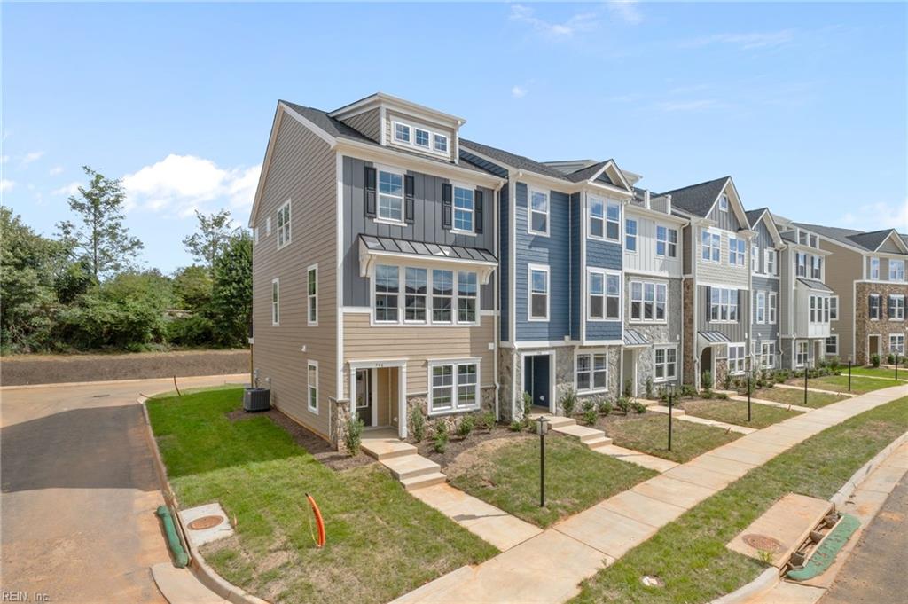 14 Bracewell Lane Yorktown VA 23692