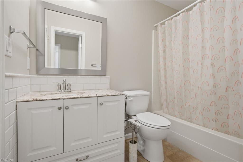 713 Oak Mill Lane Newport News VA 23602
