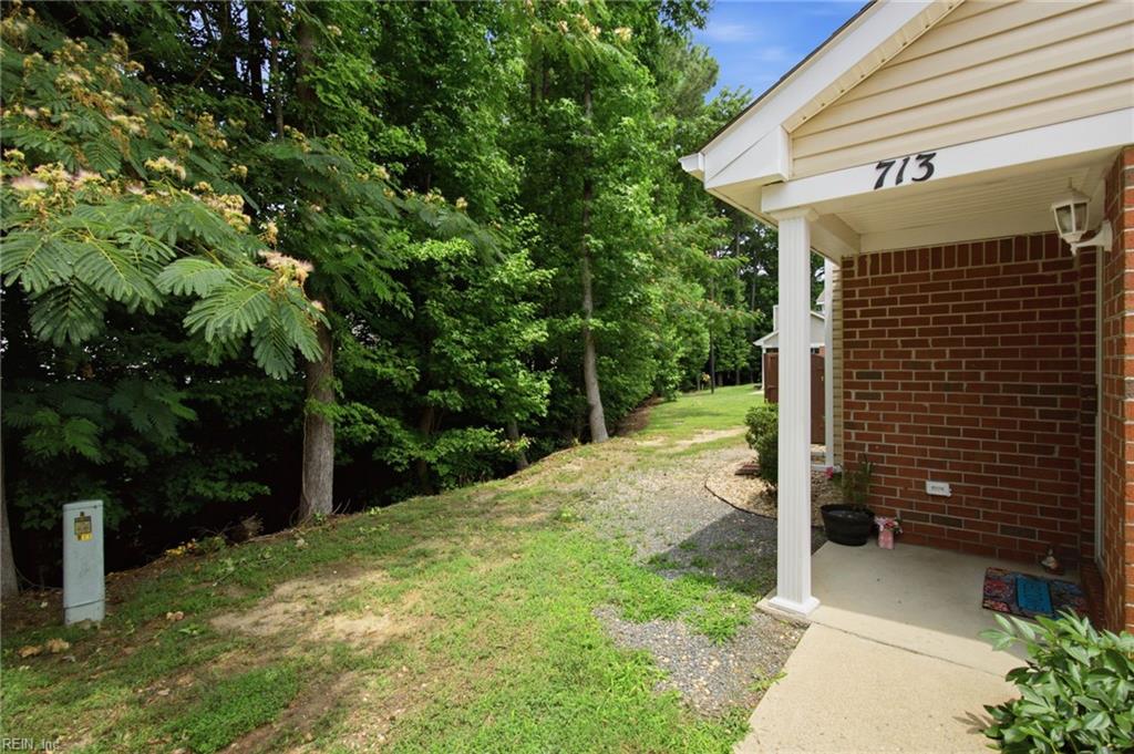 713 Oak Mill Lane Newport News VA 23602