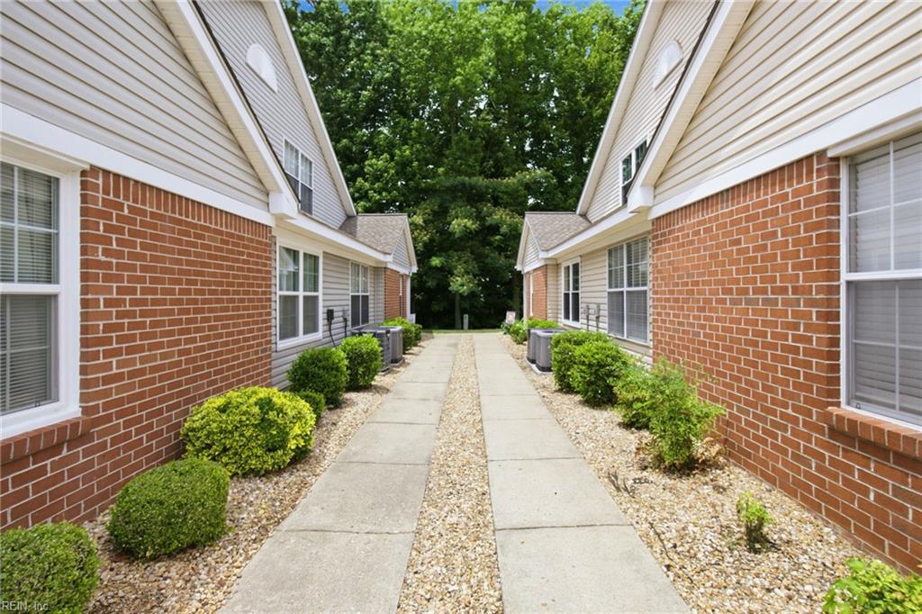 713 Oak Mill Lane Newport News VA 23602