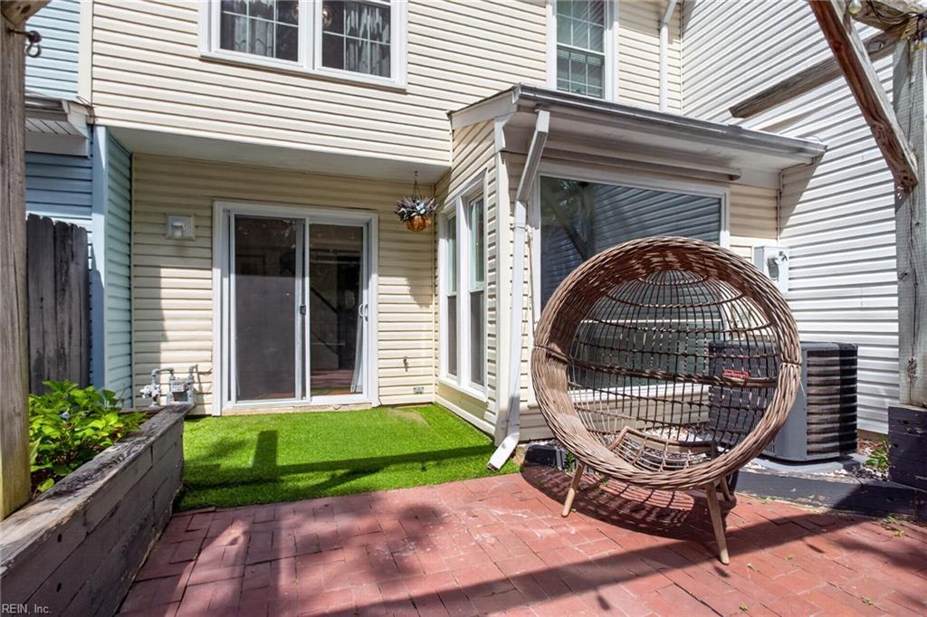 204 Arabian Circle Yorktown VA 23693