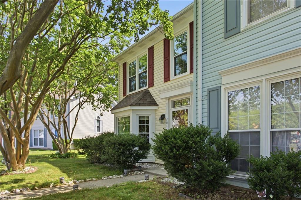 204 Arabian Circle Yorktown VA 23693