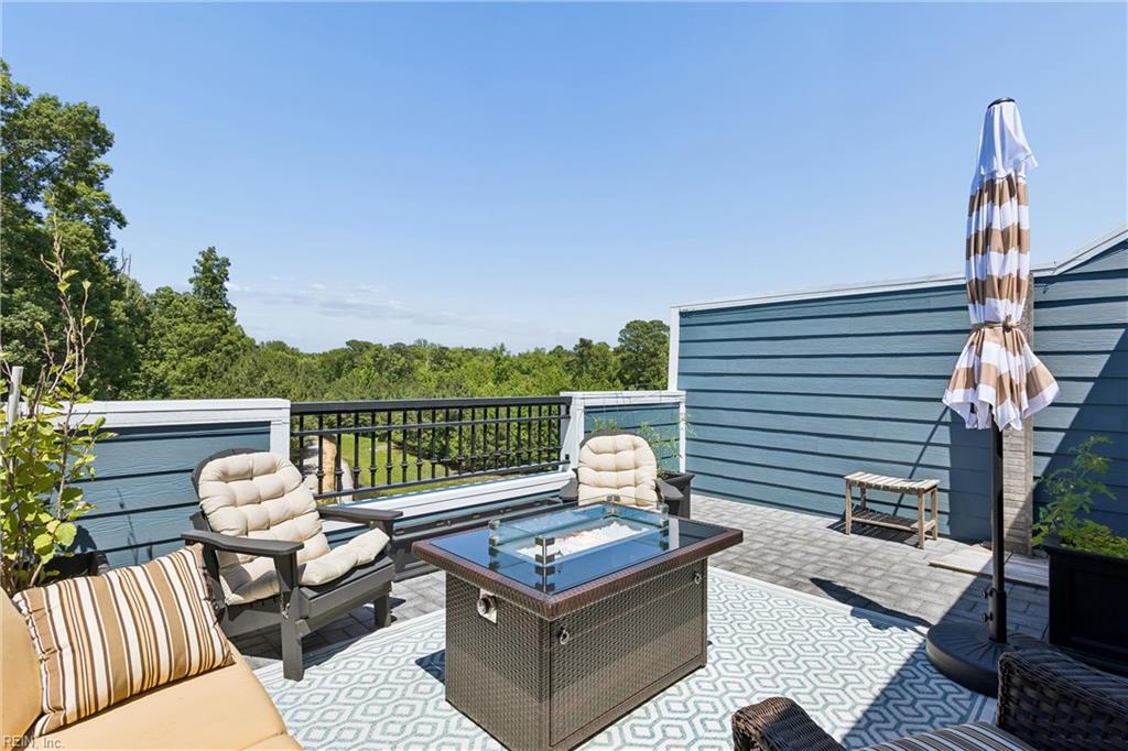 4951 Settlers Market Boulevard Williamsburg VA 23188