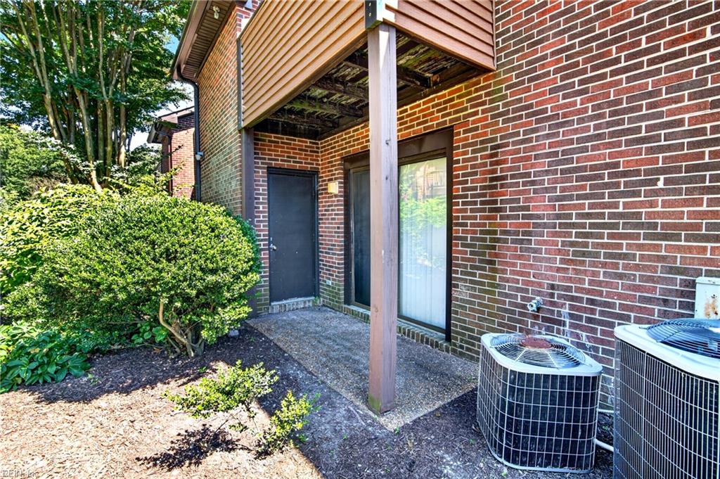 149 Windsor Castle Drive Newport News VA 23608