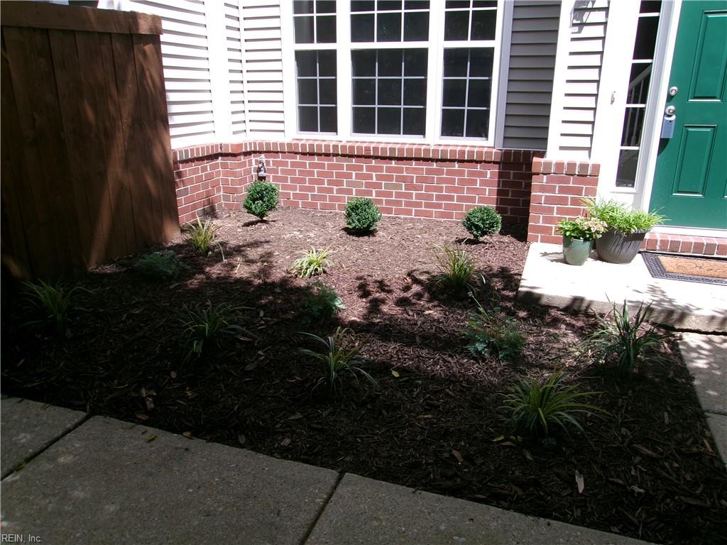 824 Oak Springs Court Newport News VA 23602