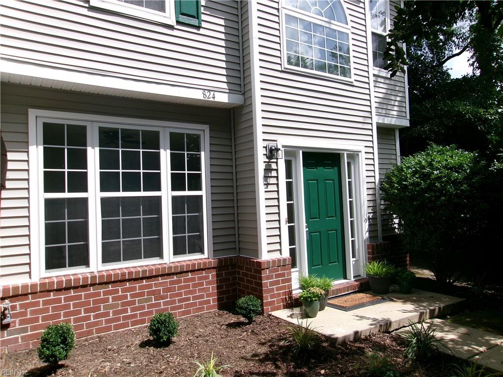 824 Oak Springs Court Newport News VA 23602