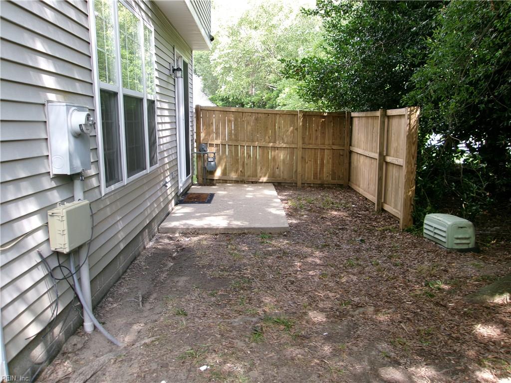 824 Oak Springs Court Newport News VA 23602