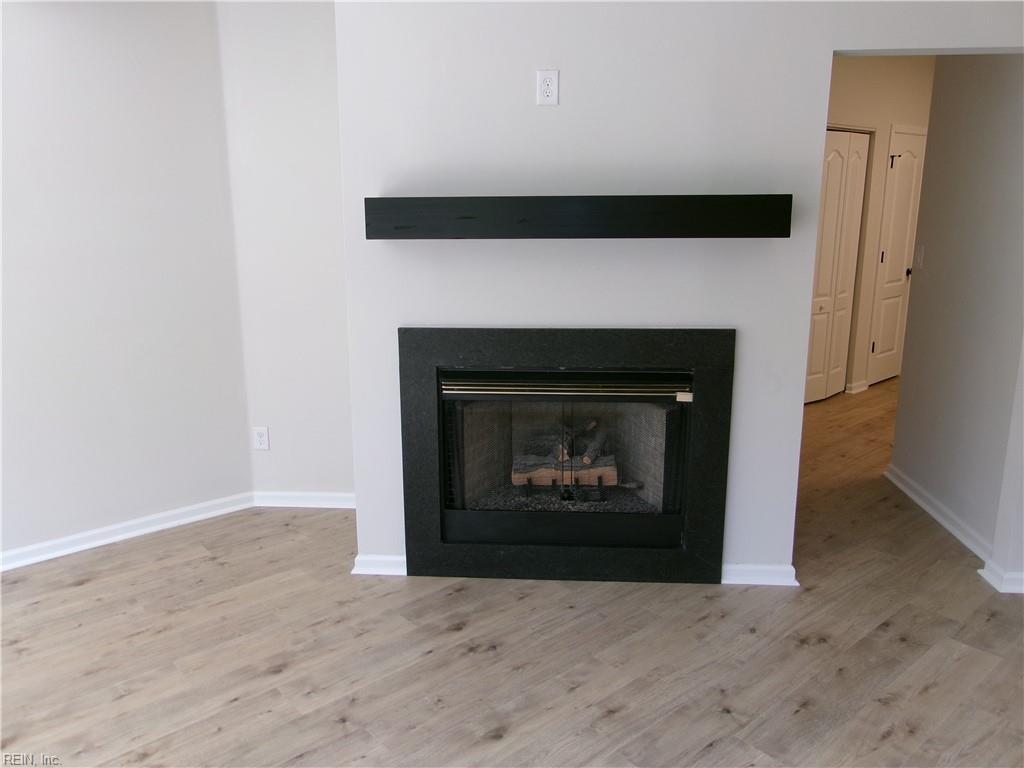 824 Oak Springs Court Newport News VA 23602