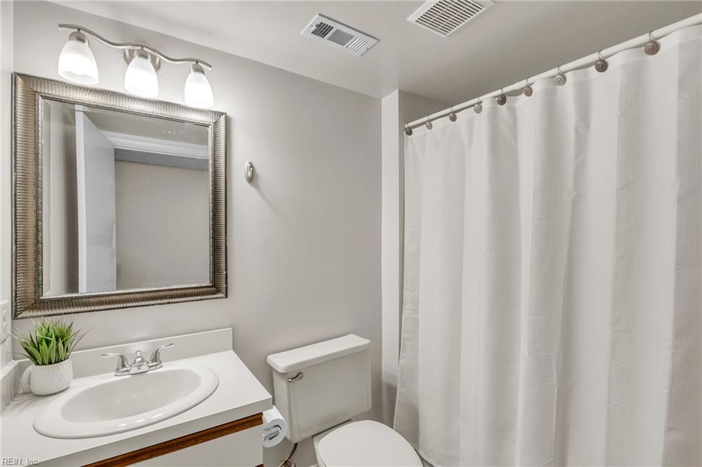 12760 St James Place Newport News VA 23602