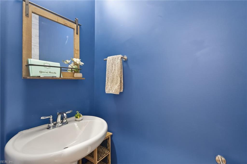109 Riva Court Yorktown VA 23690