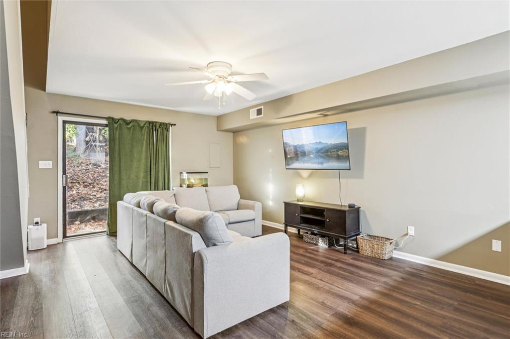 2 Spring Williamsburg VA 23188