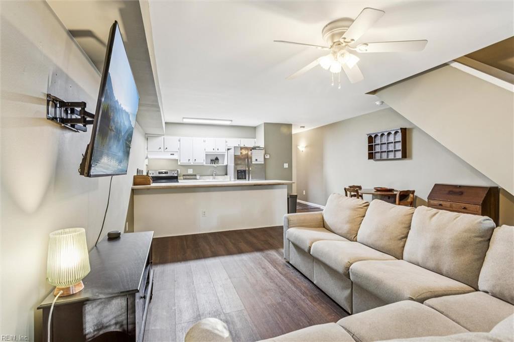 2 Spring Williamsburg VA 23188