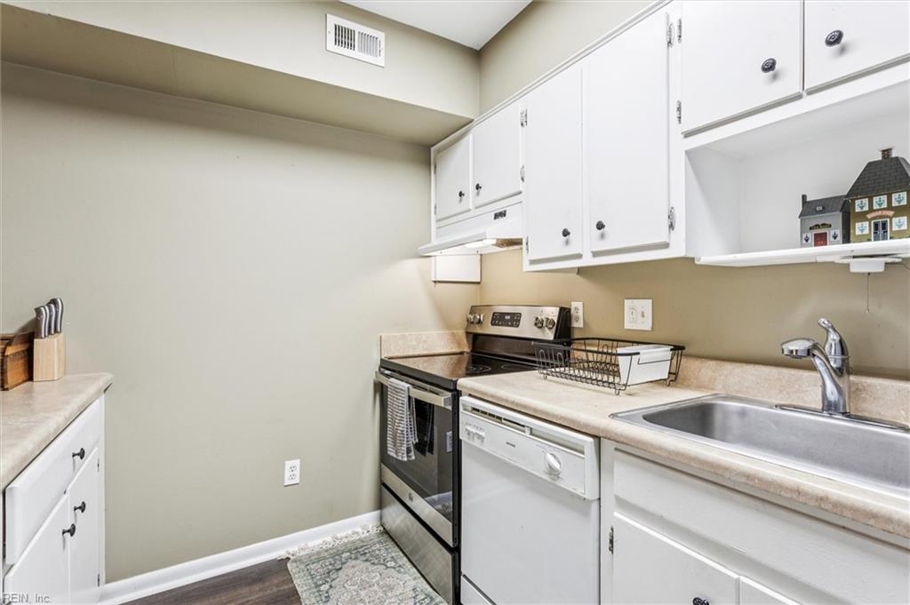 2 Spring Williamsburg VA 23188