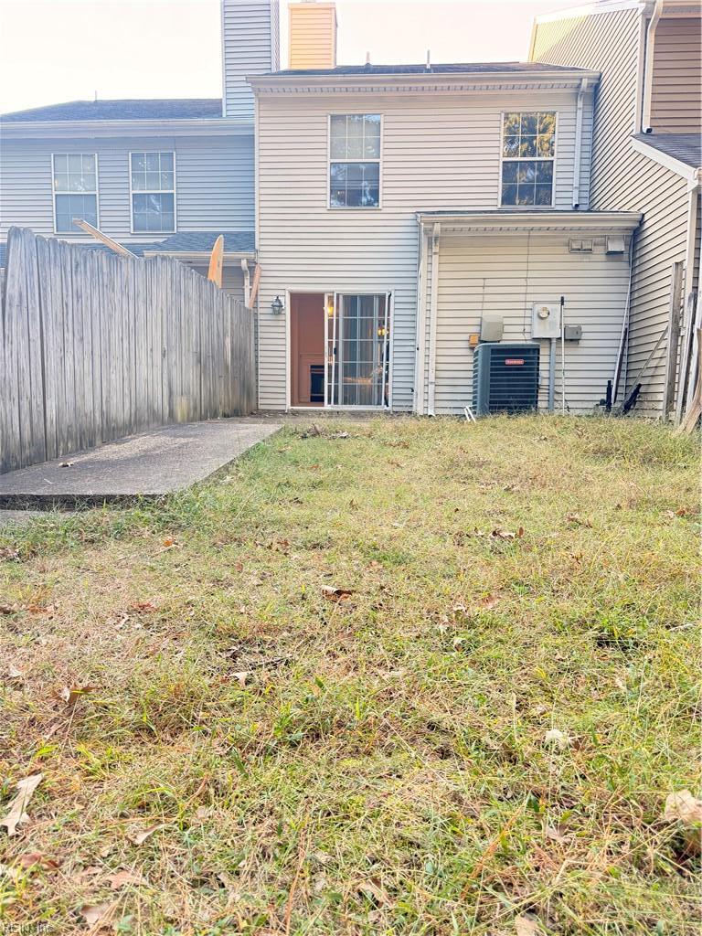 110 Heather Way Yorktown VA 23693