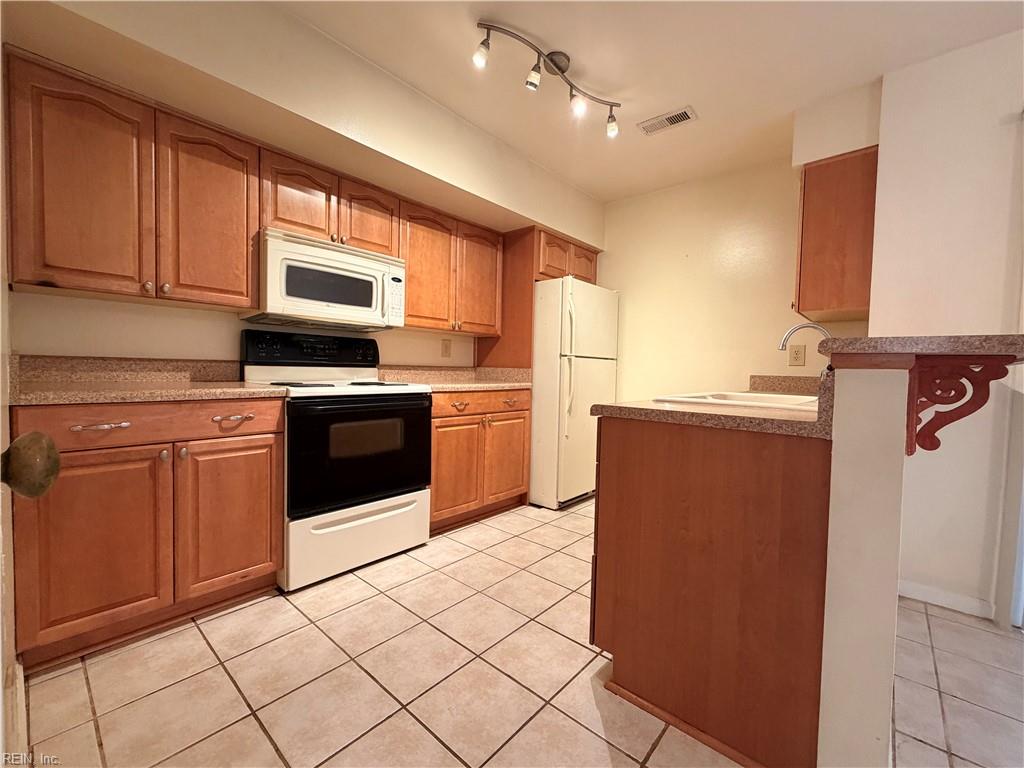 110 Heather Way Yorktown VA 23693