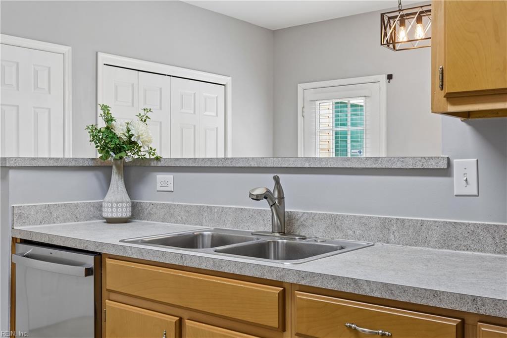 1933 Algonquin Trail Williamsburg VA 23185