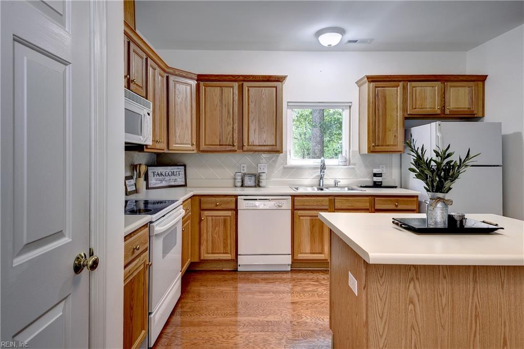 7301 Hatton Cross Williamsburg VA 23188