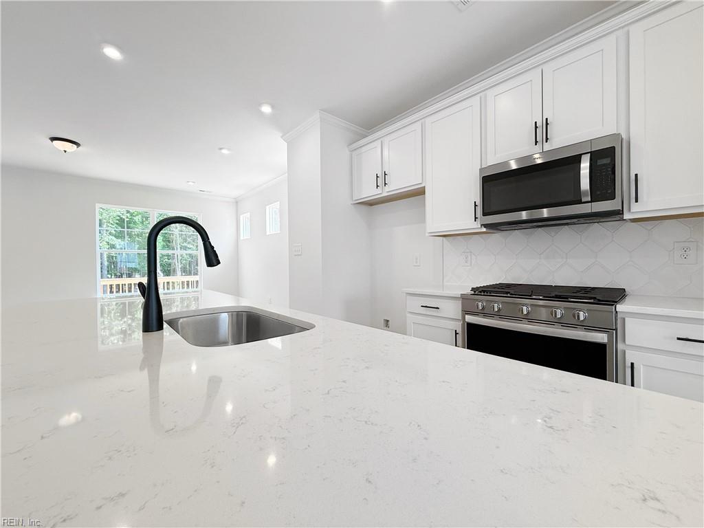 2024 Stanford Lane Newport News VA 23608