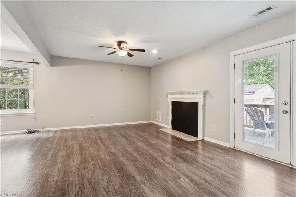 1704 Skiffes Creek Circle Williamsburg VA 23185