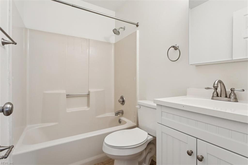 1704 Skiffes Creek Circle Williamsburg VA 23185