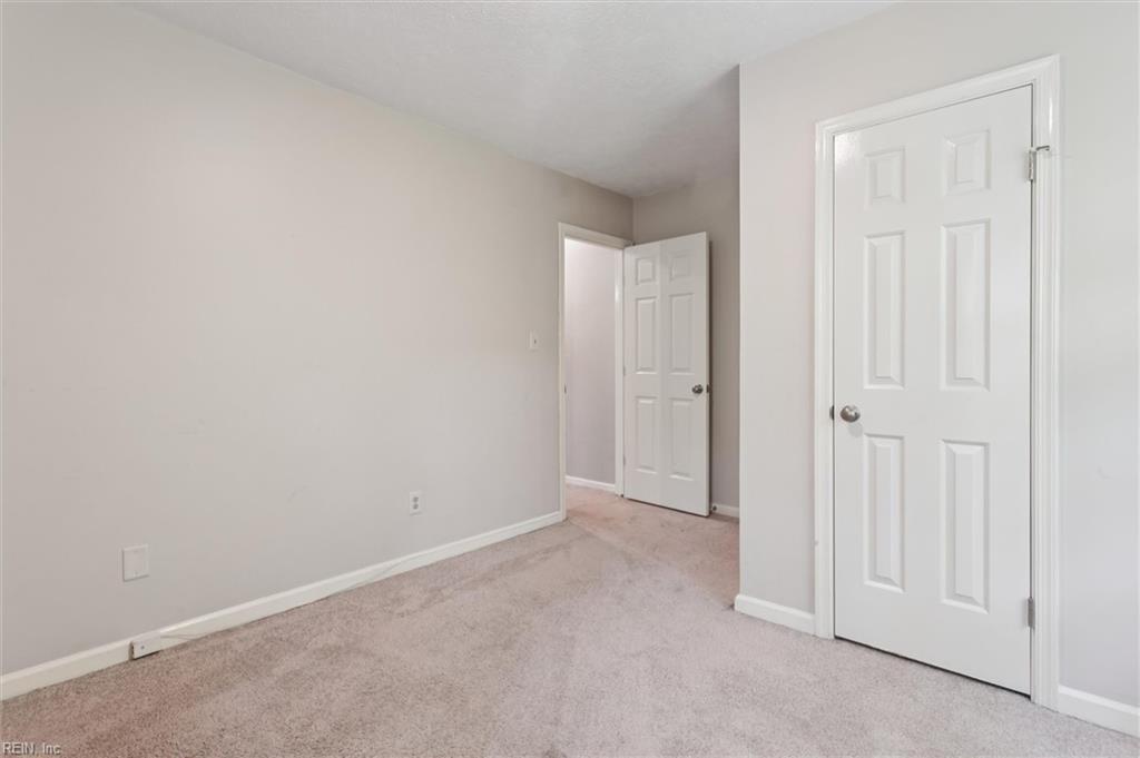 1704 Skiffes Creek Circle Williamsburg VA 23185