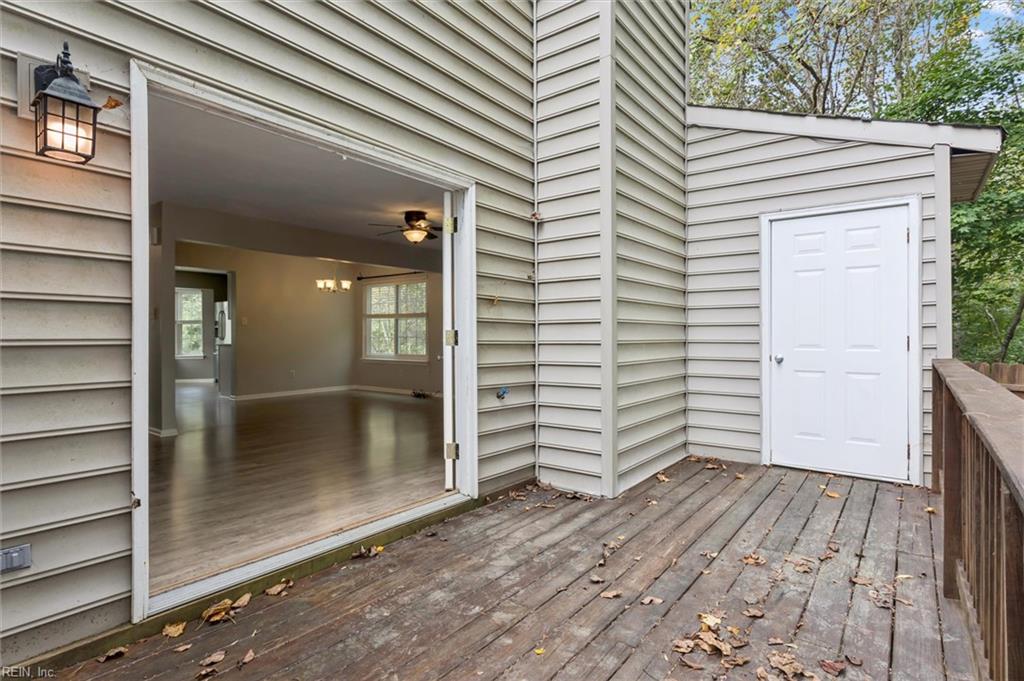 1704 Skiffes Creek Circle Williamsburg VA 23185