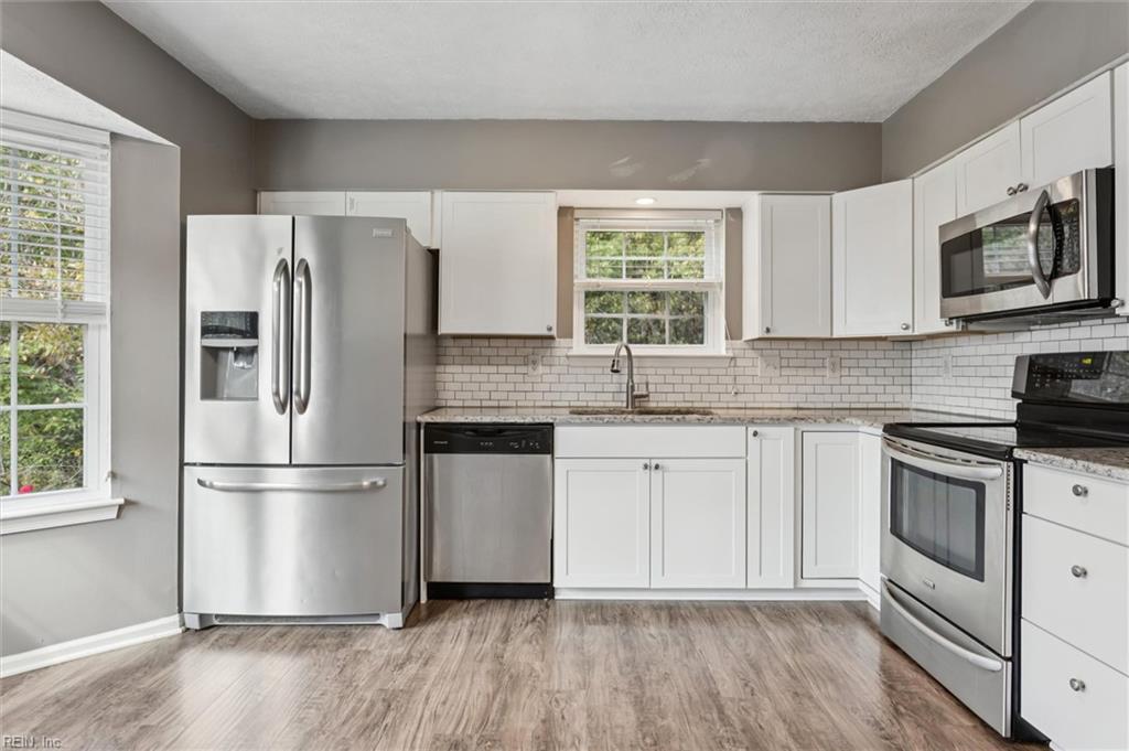 1704 Skiffes Creek Circle Williamsburg VA 23185