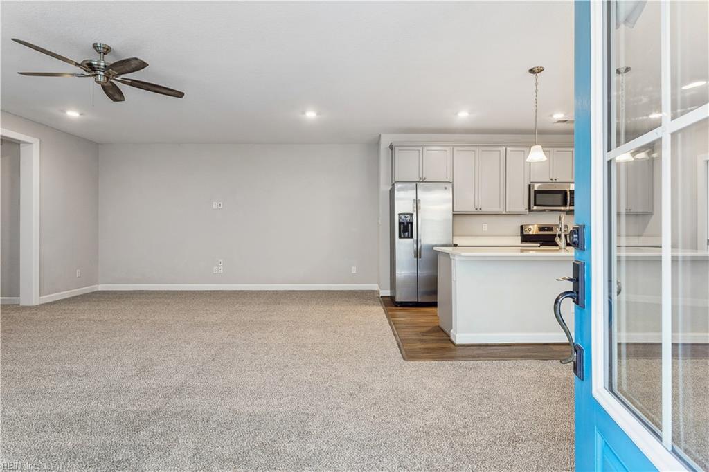 117 Mainsail Loop Yorktown VA 23693