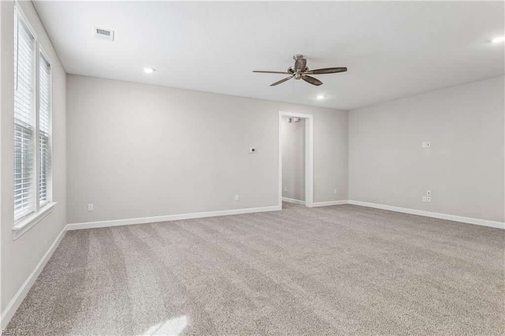 117 Mainsail Loop Yorktown VA 23693