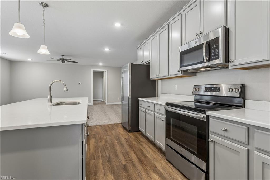 117 Mainsail Loop Yorktown VA 23693