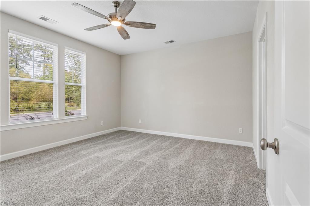 117 Mainsail Loop Yorktown VA 23693