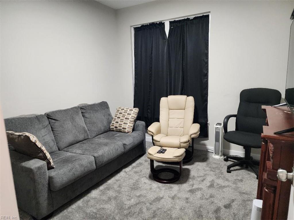 933 Eastfield Lane Newport News VA 23602